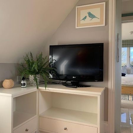 Annexe Near Malmesbury / Tetbury Appartement Hankerton Buitenkant foto